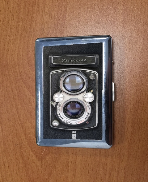 Porte Vintage Camera Yashica-44 