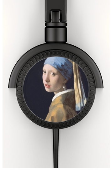 Cuffie Girl with a Pearl Earring 