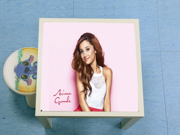 tavolinetto Ariana Grande 