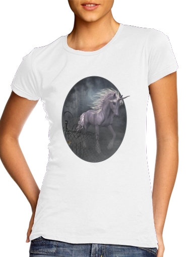 Tshirt A dreamlike Unicorn walking through a destroyed city femme