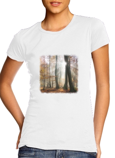 Tshirt Sun rays in a mystic misty forest femme