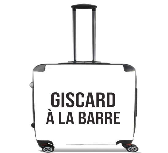 Wheeled Giscard a la barre 